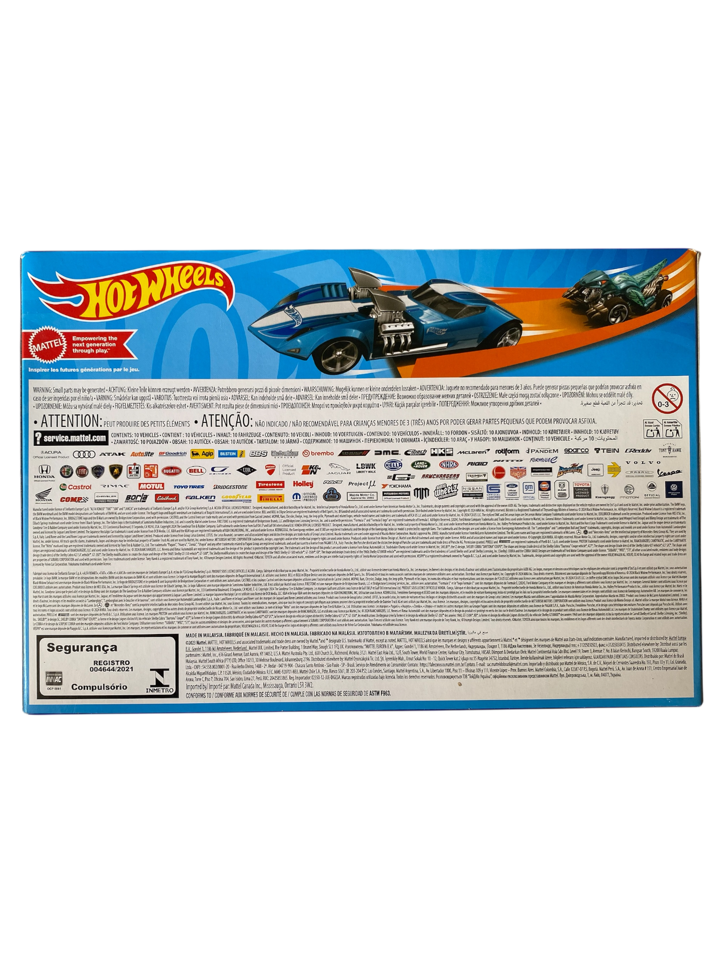 Hotwheels 10 pack (Exclusive Golden Nissan Skyline)